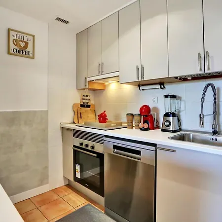 El Paraiso, Beautiful Swimming Pool With Ocean View, Parking, Fiber Apartment *
